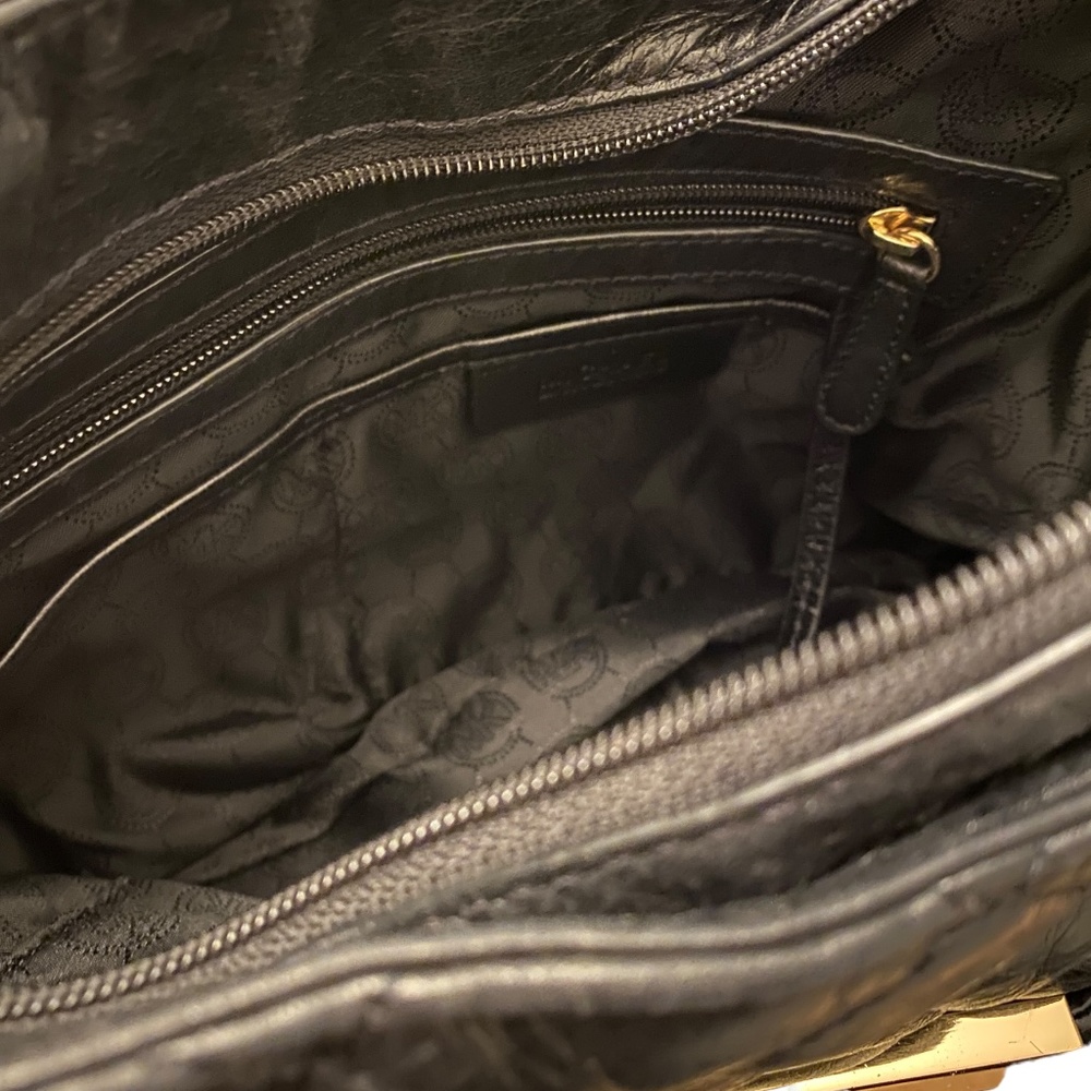 Authentic Michael Kors Lamb skin quilted handbag. - Picture 7 of 13